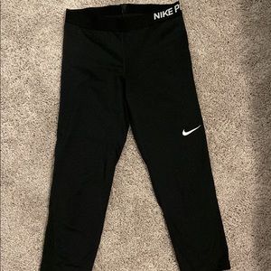 Womens Nike pro leggings size medium